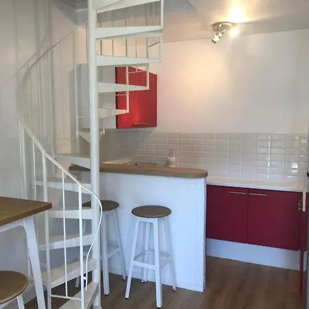 Duplex Centre 200m De La 公寓 迪纳尔